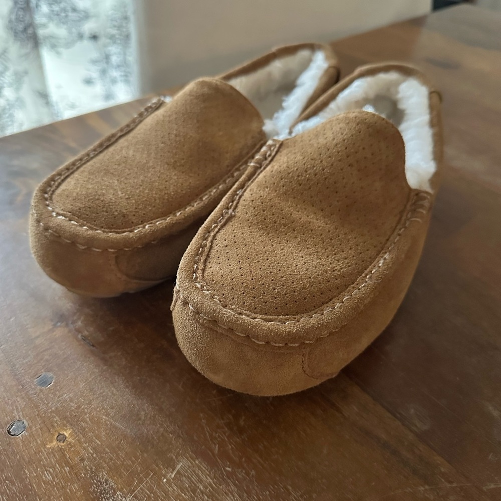 Kookaburra by UGG Tipton tan suede Sherpa lined slippers men’s size 8 NWOB